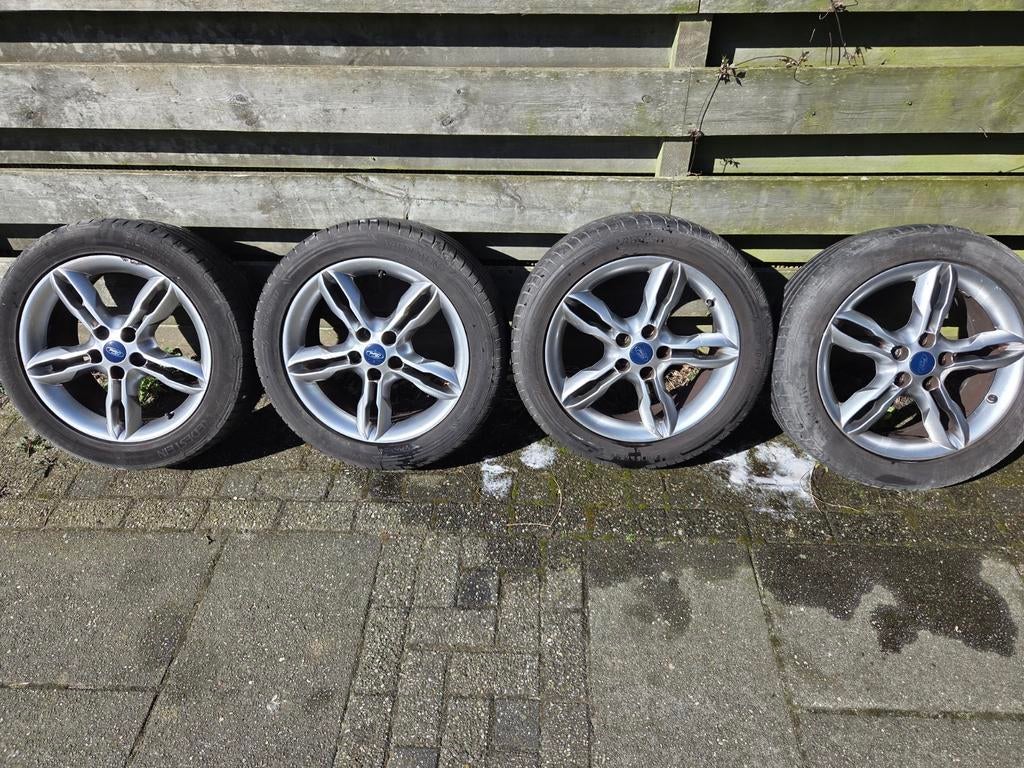 Ford 17 inch velgen met Vredestein banden, Ophalen, Banden en Velgen, 17 inch, Personenwagen