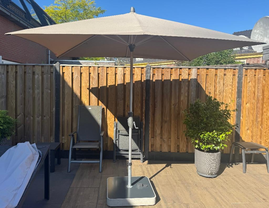 Glatz parasol Alu-Twist 250X200 cm taupe + rolvoet en hoes, Tuin en Terras, Parasols, Ophalen, Verstelbaar, 2 tot 3 meter, Zo goed als nieuw
