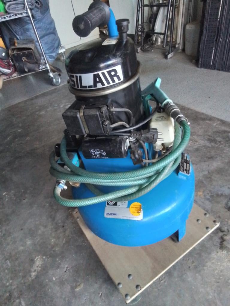 Werther lucht compressor met koelventilator, Gebruikt, 6 tot 10 bar, Ophalen of Verzenden, Minder dan 200 liter/min