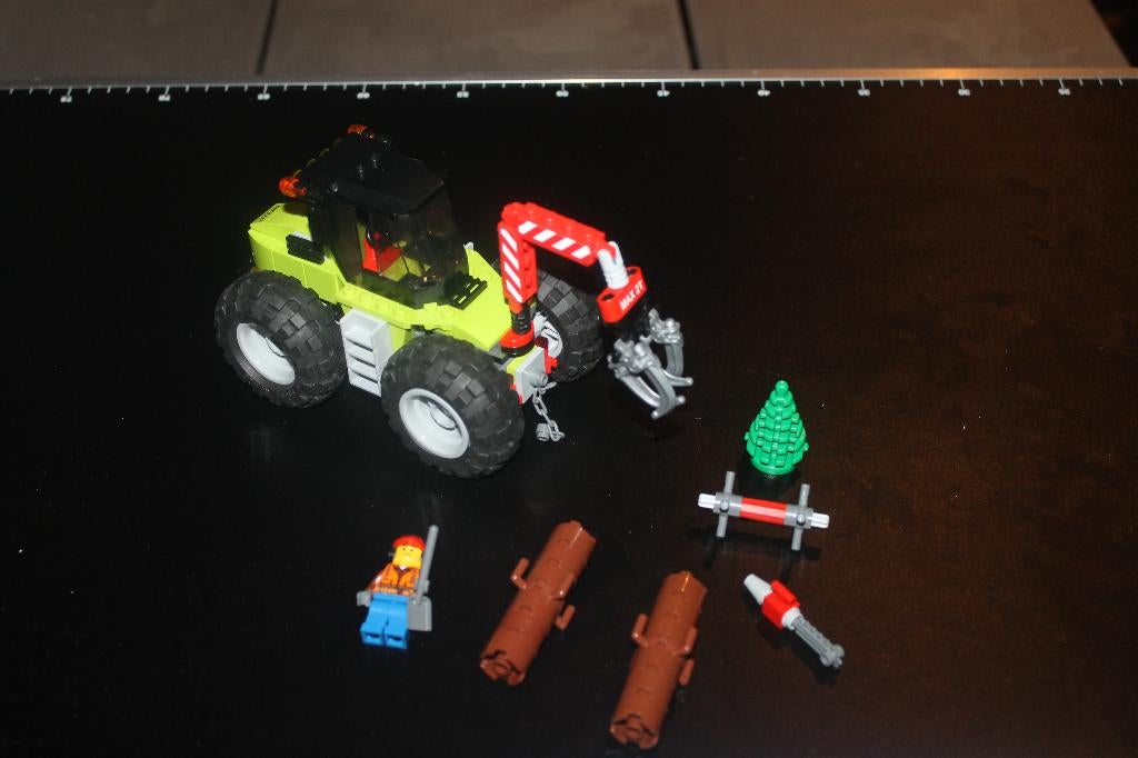 lego city bosbouw traktor 60181, Ophalen of Verzenden, Zo goed als nieuw, Complete set, Lego