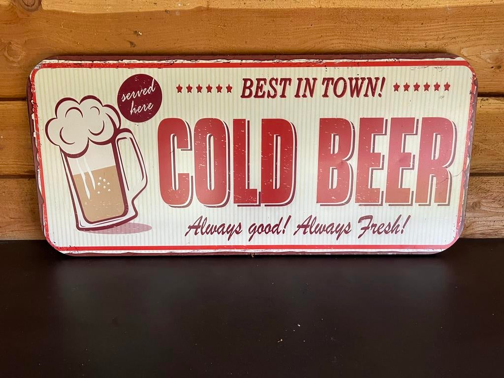 Retro XL Wandbord "Cold Beer Best In Town" - Bar/Mancave, Huis en Inrichting, Woonaccessoires | Wanddecoraties, Ophalen, Gebruikt