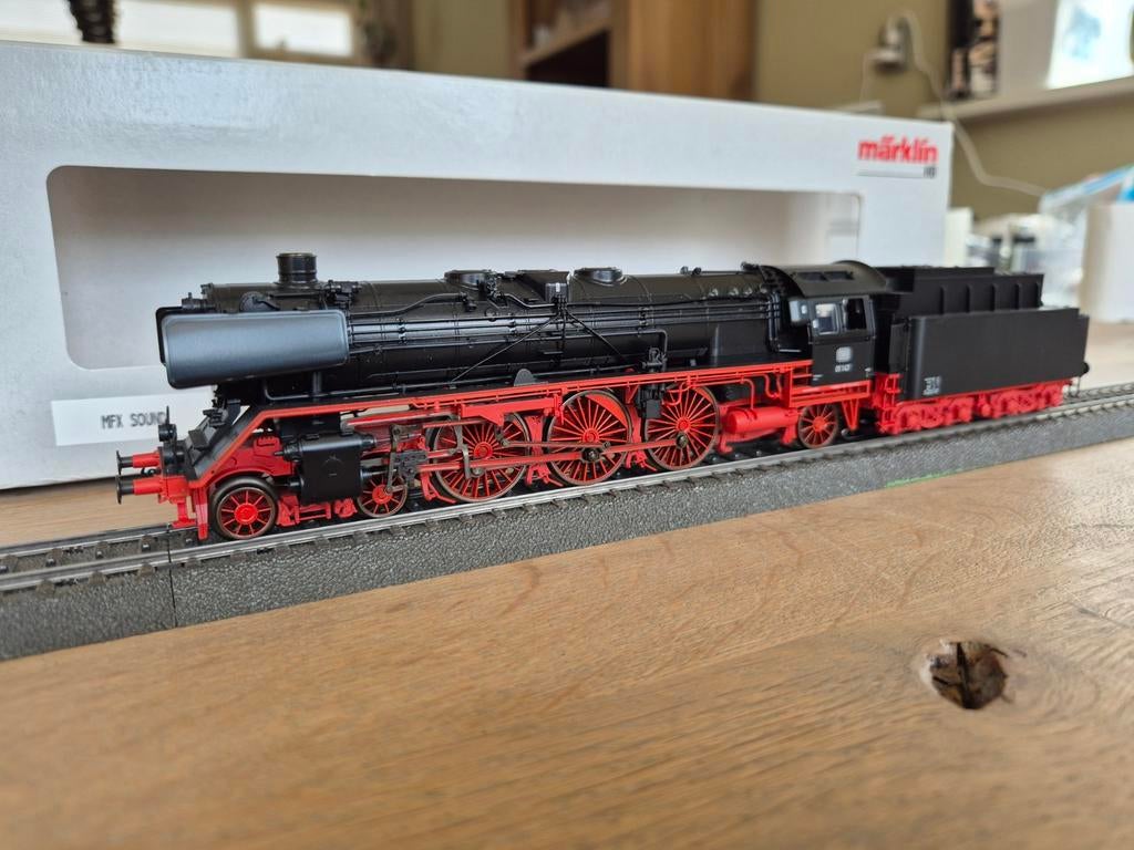 Märklin 39010 - BR 01 - DB, Wisselstroom, Locomotief, Ophalen of Verzenden, Zo goed als nieuw