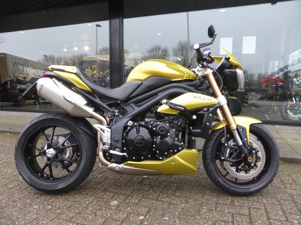 Triumph Speed Triple 1050 ABS Hele mooie Speed Triple 1050 A