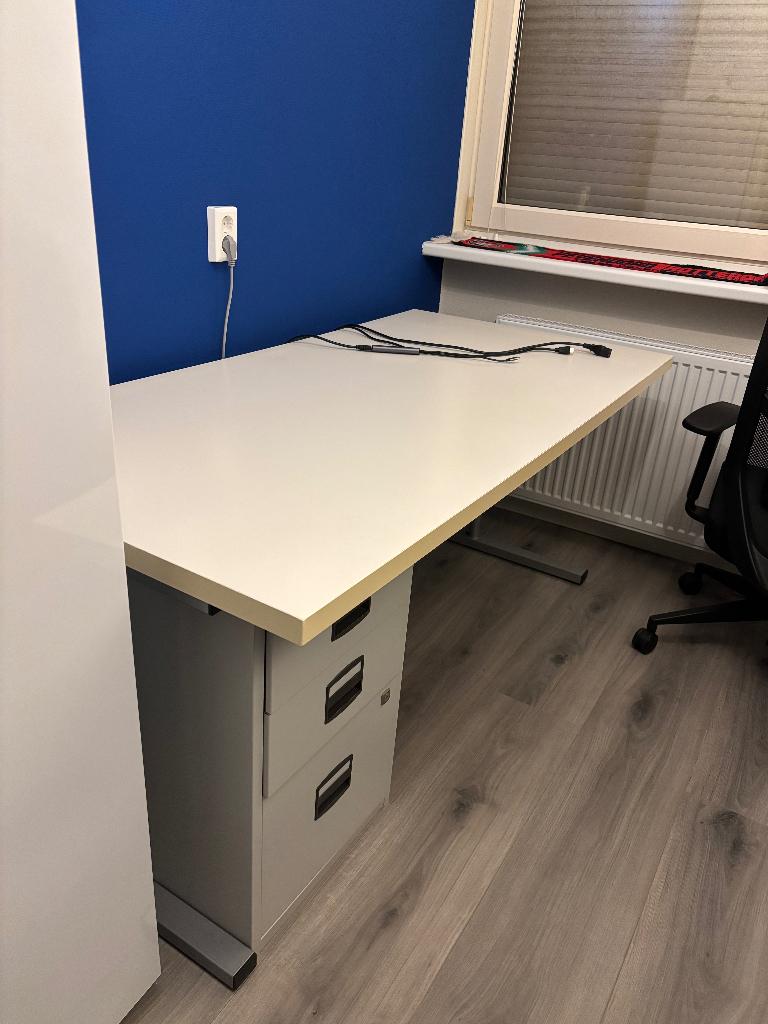 Bureau 160x80 cm - wit met aluminium frame - gratis afhalen, Ophalen, Demontabel, Gebruikt, Hout