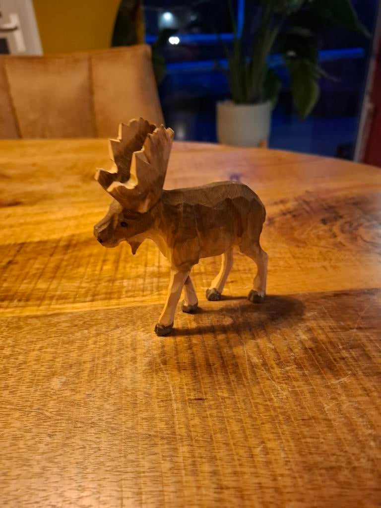 Handgesneden houten eland uit Zweden, Ophalen of Verzenden