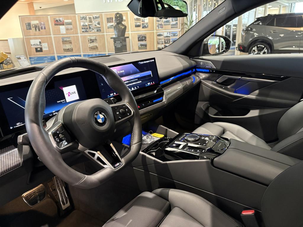 BMW 5 Serie Touring 520i M-sport Bowers&Wilkins, Trekhaak, P, Automaat, Achterwielaandrijving, Gebruikt, Euro 6