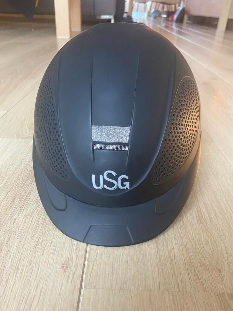 Paardencap zwart merk USG, Ophalen of Verzenden, Zo goed als nieuw