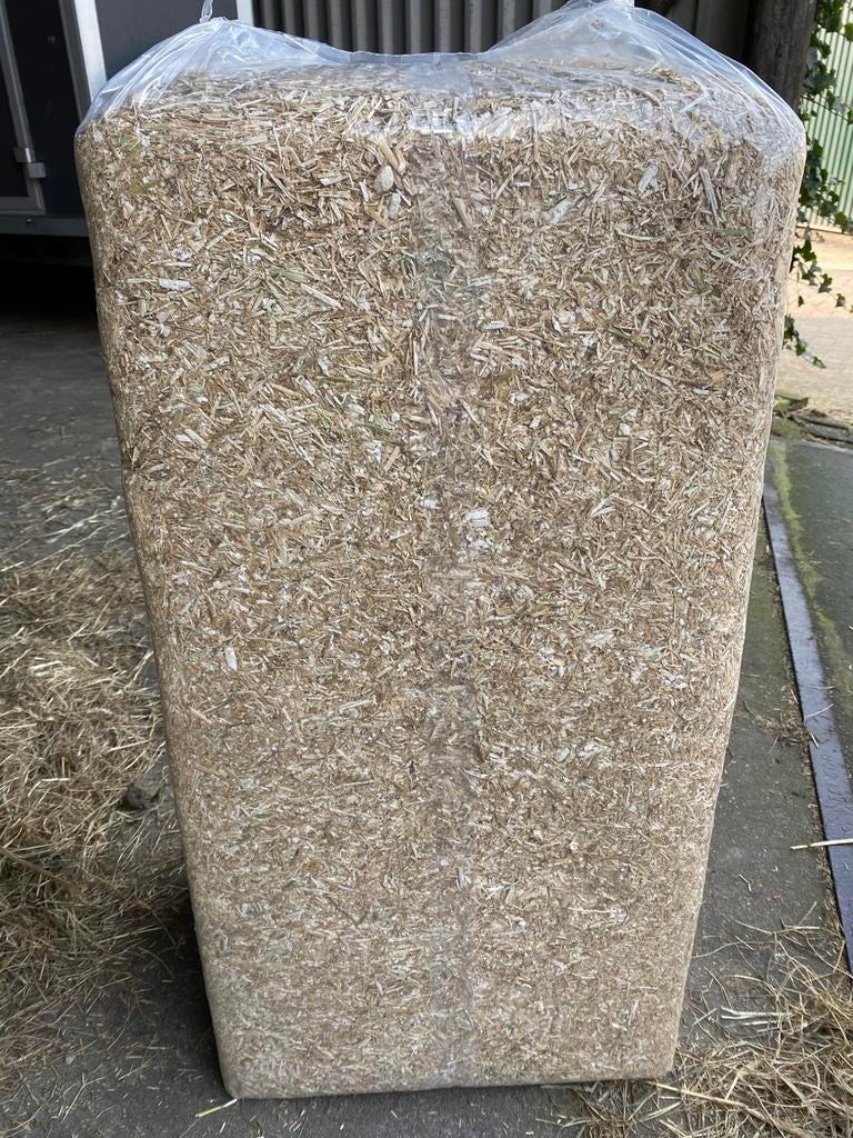 Gehakseld koolzaadstro per baal, Ophalen, Nieuw