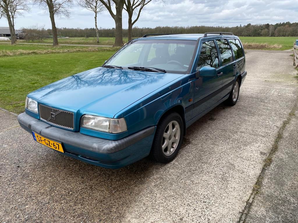 Volvo 850 2.5 I 1997 Turquoise Pearl Blue, lage km, Voorwielaandrijving, Stof, Origineel Nederlands, Grijs