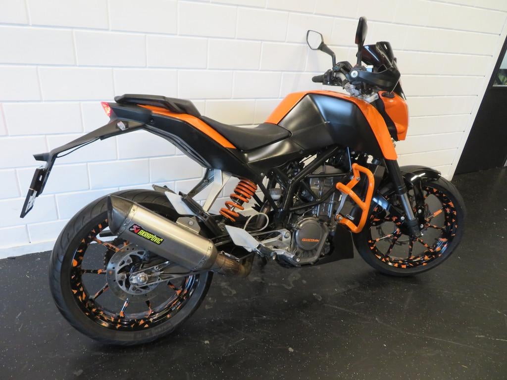 KTM 125 DUKE A1 ZEER FRAAI! (bj 2012) - foto 3