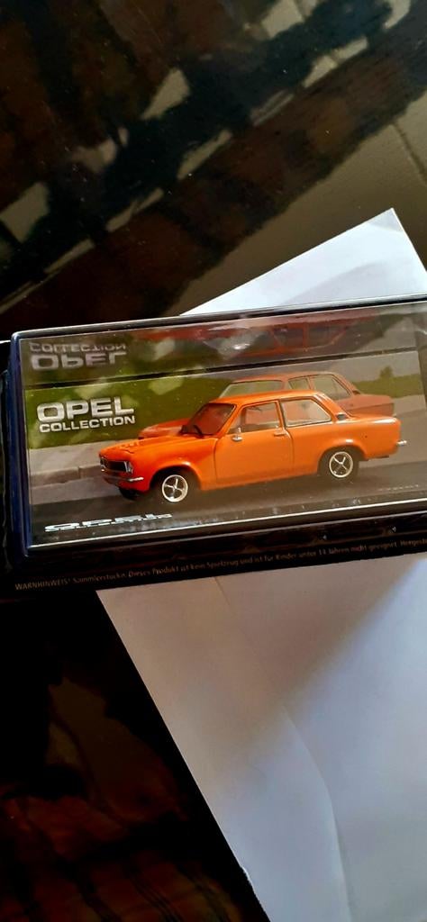 Opel Collection/Opel Ascona A, Hobby en Vrije tijd, Modelauto's | 1:43, Ophalen of Verzenden, Nieuw, Auto, Overige merken