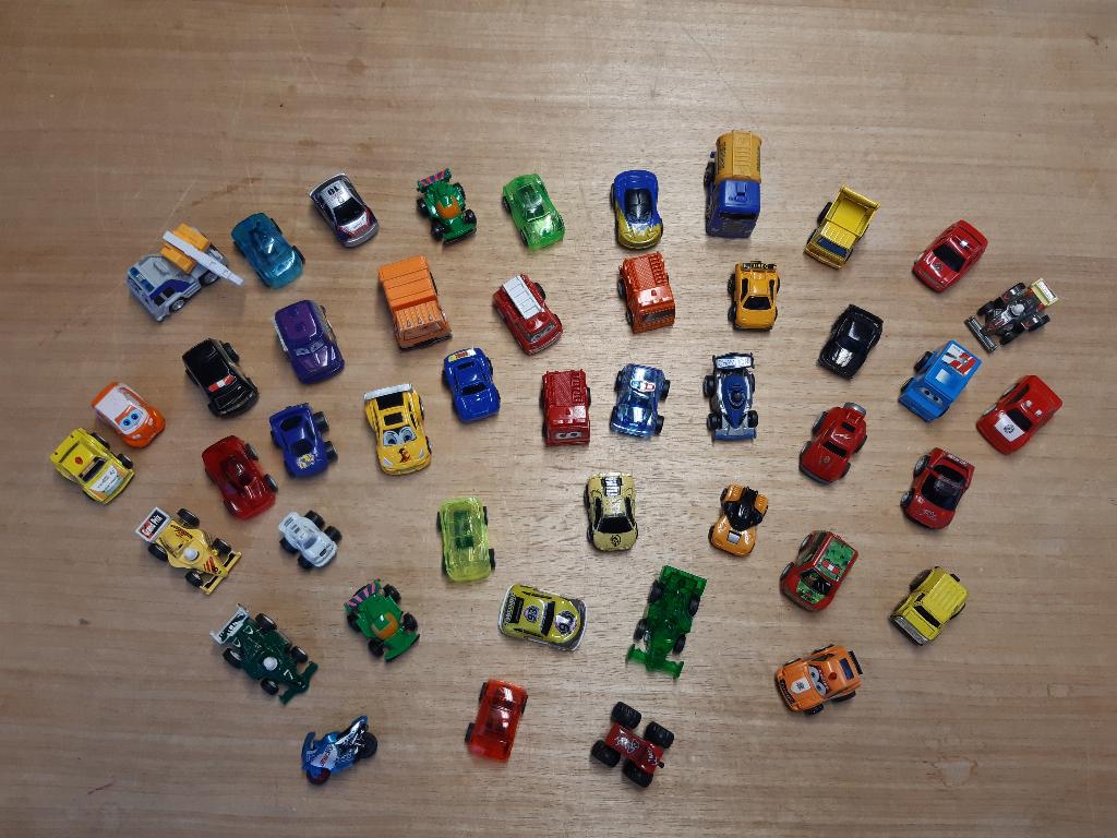 Partij Speelgoedautootjes 45 stuks Leuke modellen Pull Back, Ophalen of Verzenden, Gebruikt