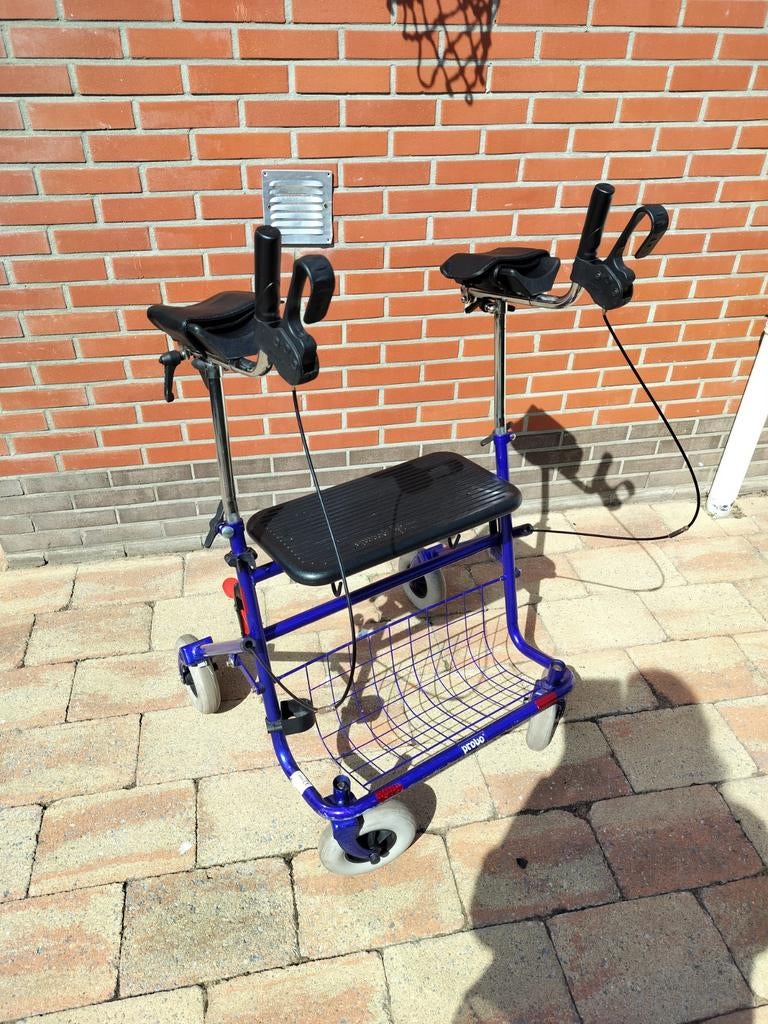 Provo rollator met armschalen, Ophalen, Zo goed als nieuw