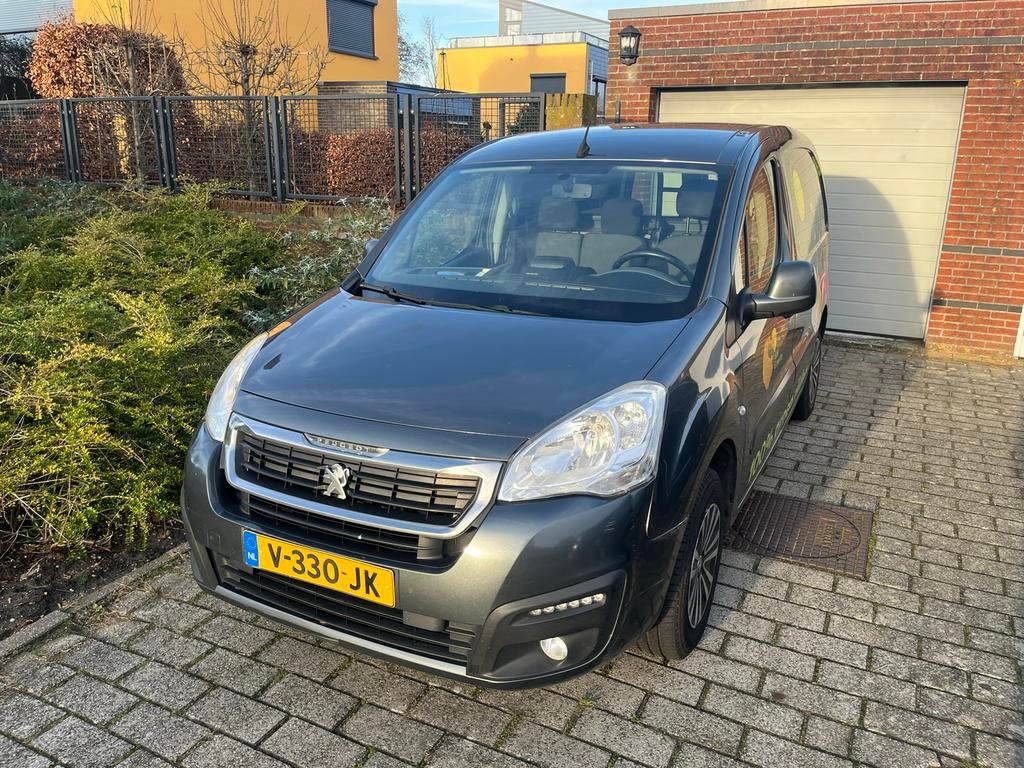 Peugeot Partner Electric GB Full Electric 122 L1 67pk 3-zits, Auto's, Stof, 22 kWh, 1505 kg, Parkeersensor