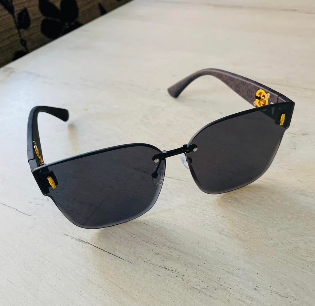 Luxe Unisex Zonnebril met Brillenzakje, Overige merken, Zonnebril, Zwart, Nieuw