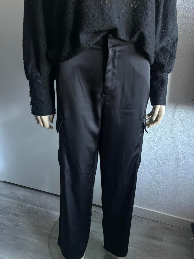 Only satijn cargo broek maat M, Maat 38/40 (M), Verzenden, Zwart, Zo goed als nieuw