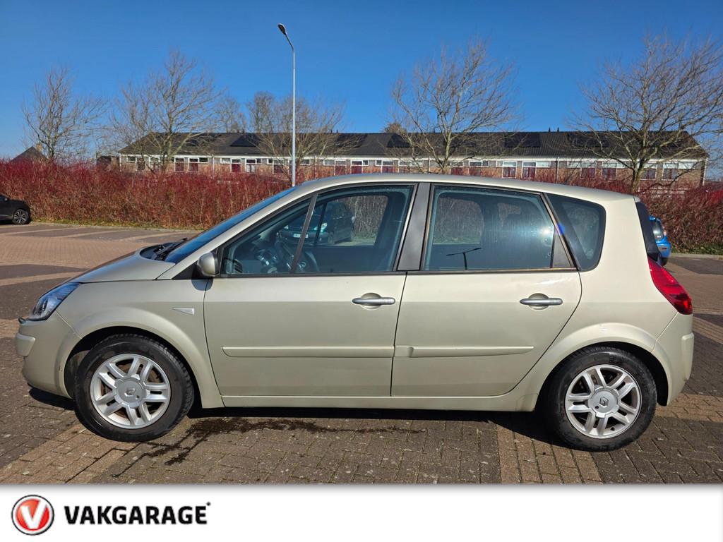 Renault Scénic 1.6-16V Tech Line|NIEUW APK+BEURT|PANORAMA D, Gebruikt, 1295 kg, 4 cilinders, Leder en Stof