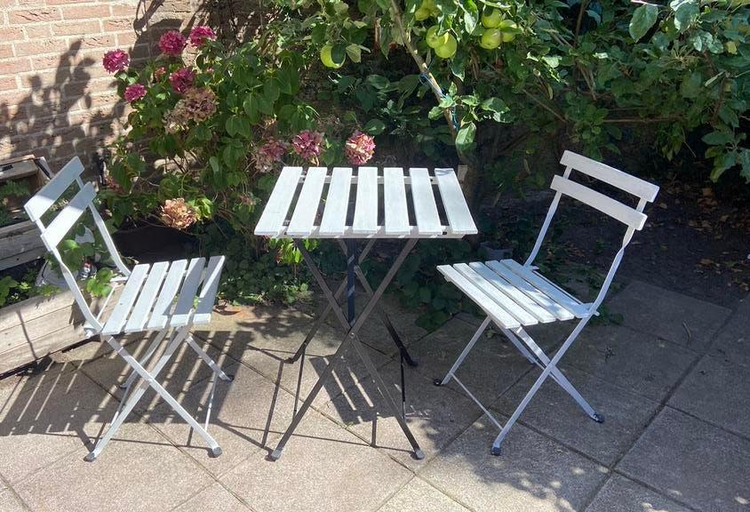 Tuin zitje setje tuinsetje bistro witte tafel stoelen balkon, Ophalen, Zo goed als nieuw, Eettafel, 2 zitplaatsen