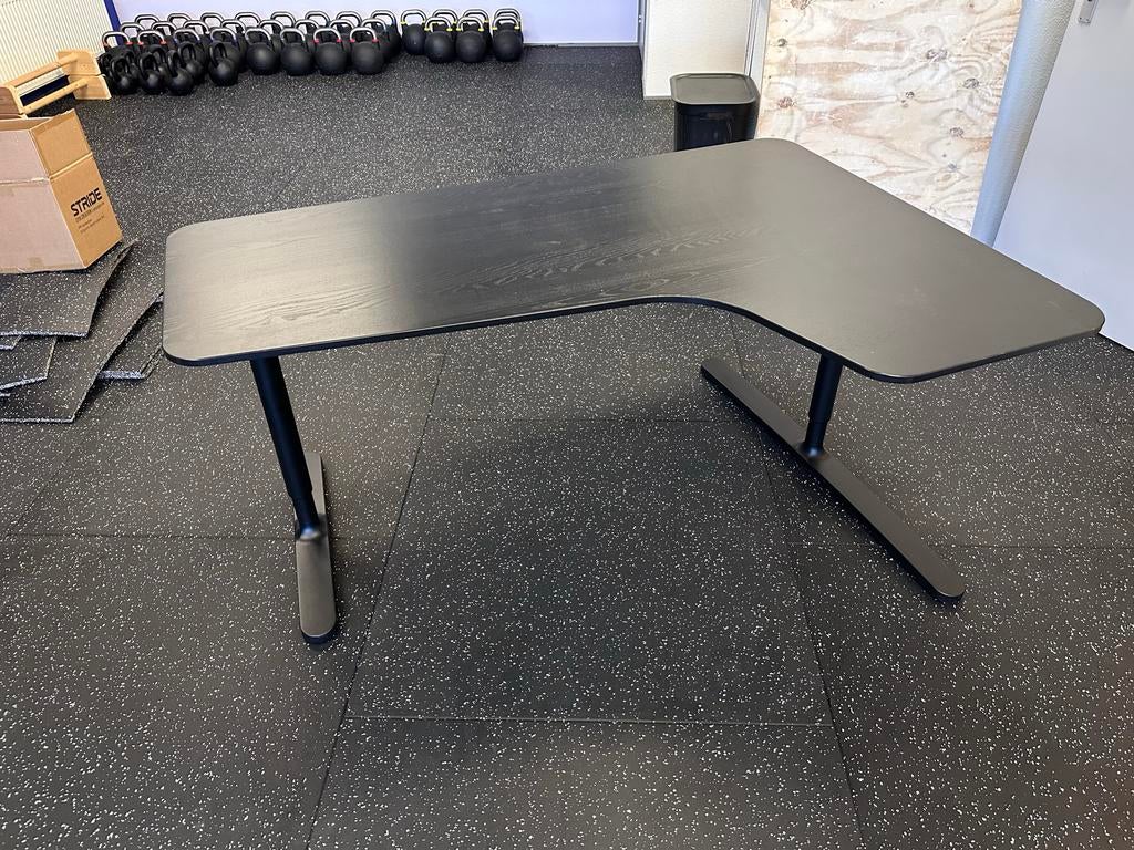 Ikea Bekant Hoekbureau zwart, Huis en Inrichting, Bureaus, Ophalen, Zwart, Gebruikt, Spaanplaat of MDF