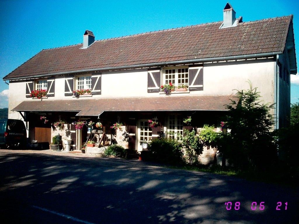 Te Koop Woning in Frankrijk in het natuurpark de Morvan, 180 m², 5 kamers, Montigny en Morvan, Frankrijk, Vrijstaande woning