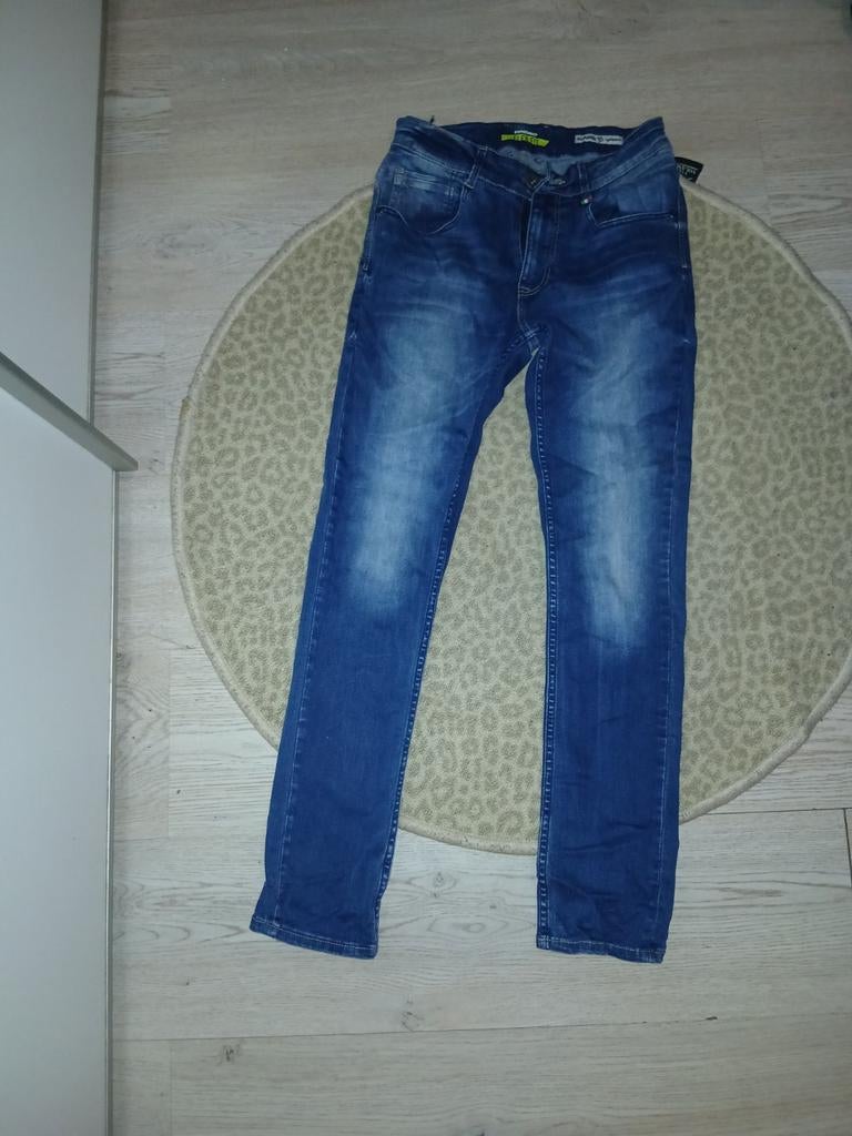 Vingino Flex Fit Jeans -  2 broeken, Ophalen of Verzenden, Zo goed als nieuw, Jongen, Broek