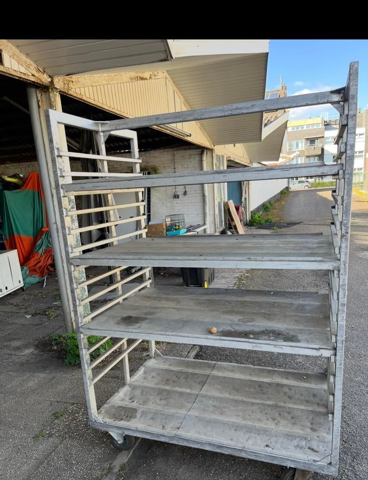 Bloemen veiling kar ideaal als verijdbare stellingkast rek, Ophalen, Zo goed als nieuw, Overige typen, Minder dan 2 meter