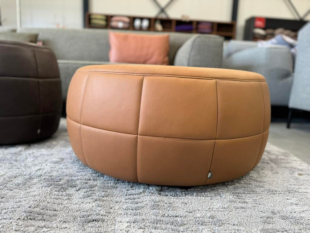 Nieuw Design on Stock Barrell Hocker Cera Fudge design Poef, Leolux Harvink Jori Rolf Benz Artifort Pode Eyye Montis, Rond, Leer