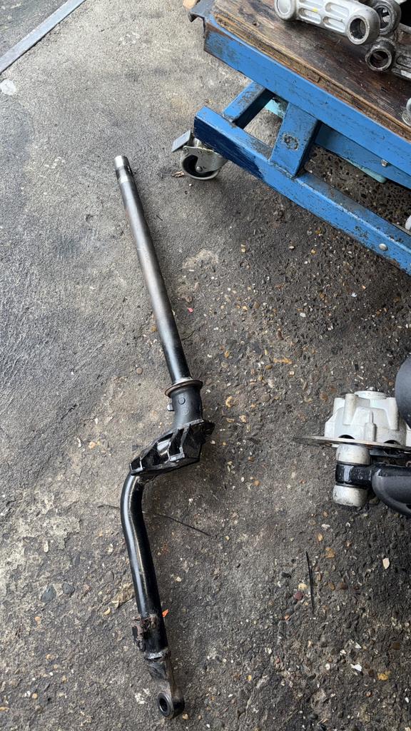 Vespa gts 300 voorvork KAAL, Ophalen of Verzenden