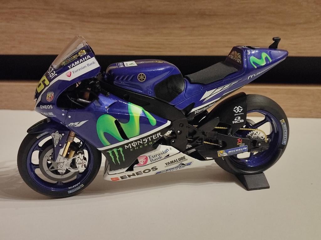 Minichamps: Yamaha YZR-M1 - Valentino Rossi - Limited Editio, Ophalen of Verzenden
