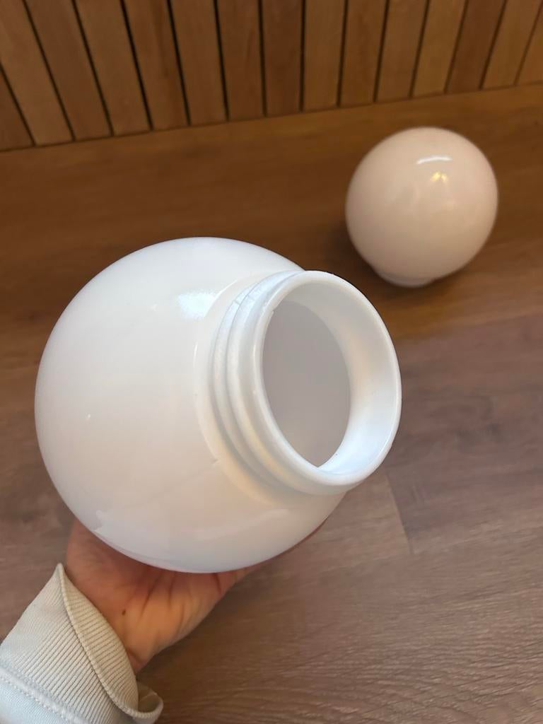 Witte lamp (bol), Huis en Inrichting, Lampen | Lampenkappen, Wit, Rond, Ophalen of Verzenden, Zo goed als nieuw