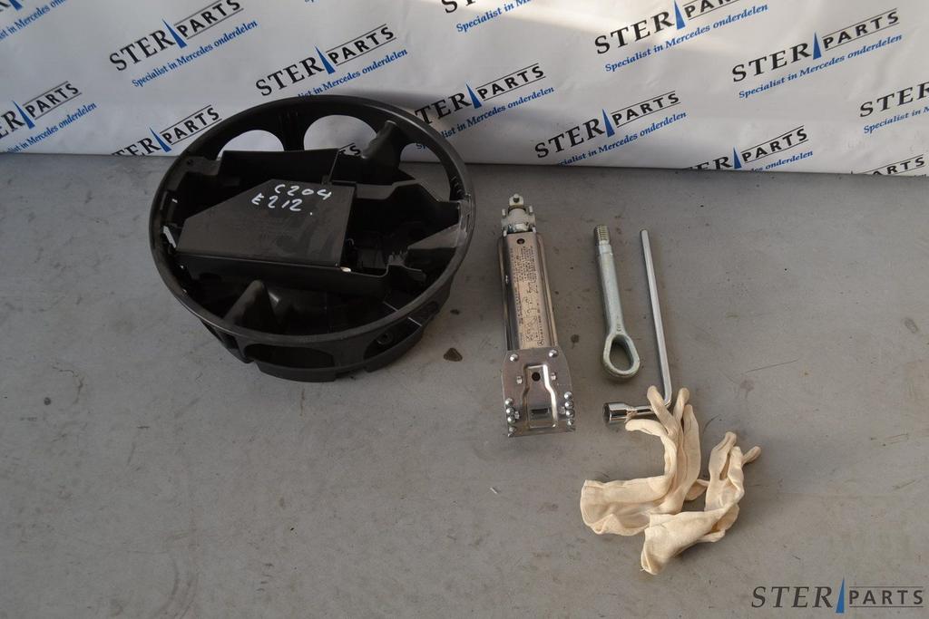 Compleet krikset Mercedes-Benz C-klasse W204, Auto-onderdelen, Overige Auto-onderdelen, Mercedes-Benz, Gebruikt, Ophalen of Verzenden