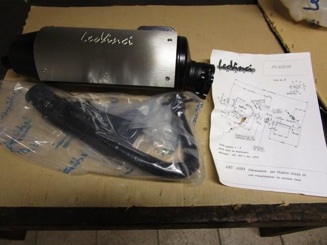 Nieuwe uitlaten Leovinci/ Proma Piaggio Zip/Sfera vóór 1995, Ophalen of Verzenden, Nieuw, Uitlaat, Piaggio