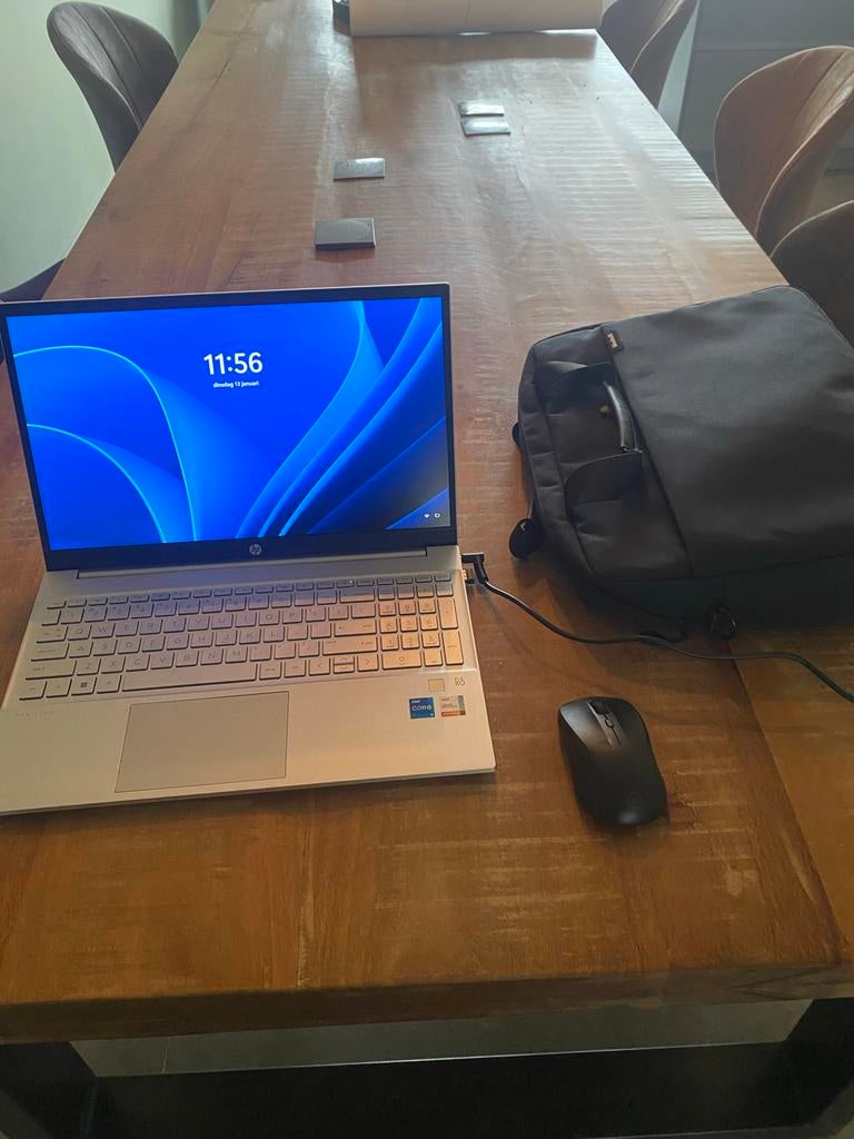 HP Pavilion 15-eg 2xxxLaptop - 500GB - Zilver, Ophalen of Verzenden, 15 inch, Zo goed als nieuw, Aktetas