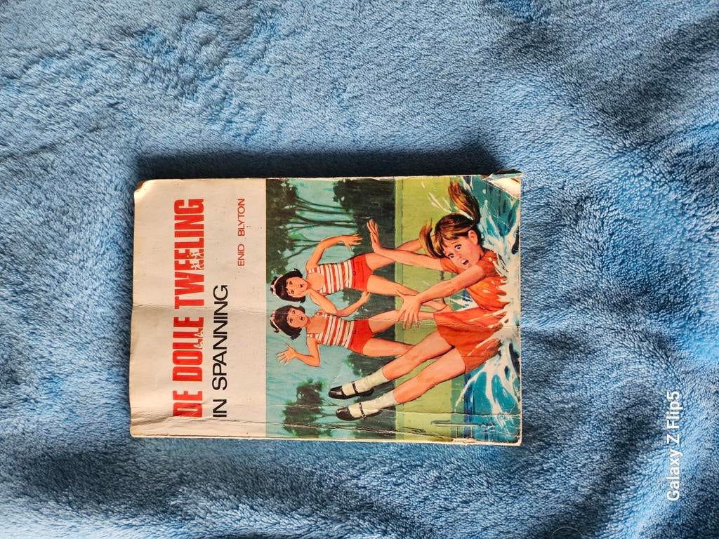 De dolle tweeling, Boeken, Kinderboeken | Jeugd | 10 tot 12 jaar, Ophalen of Verzenden, Gelezen