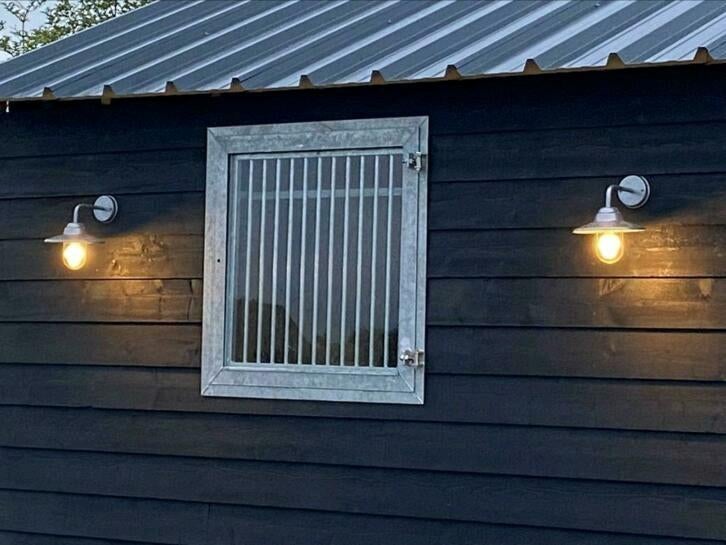 STALRAMEN / STALDEUREN / BUITENSTALLEN / PAARDENBOXEN /ENZ, Dieren en Toebehoren, Stalling en Weidegang