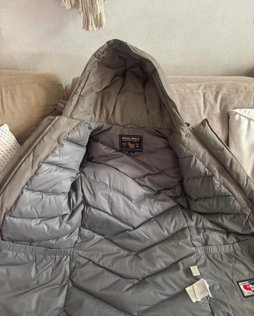 Woolrich jas, Verzenden, Zo goed als nieuw, Beige