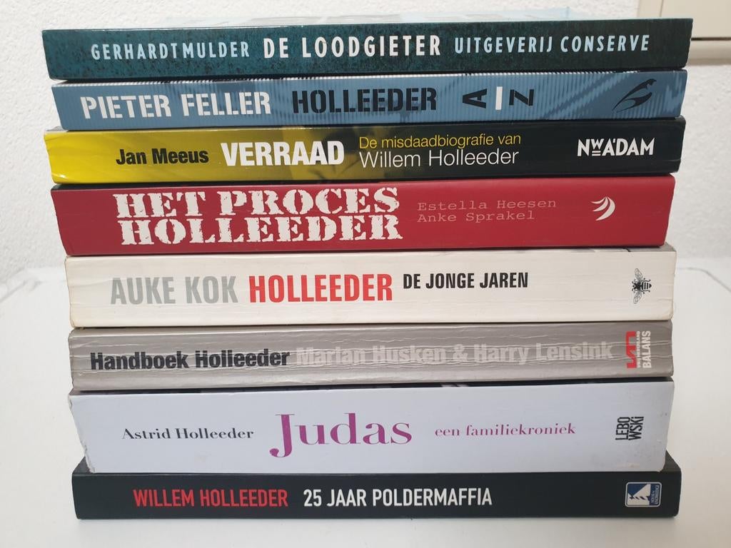 8x willem Holleeder Boeken, Boeken, Ophalen of Verzenden, Gelezen
