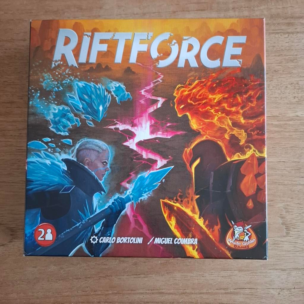Riftforce Bordspel - Strategisch Kaartspel, Een of twee spelers, Ophalen of Verzenden, Zo goed als nieuw, Reisspel
