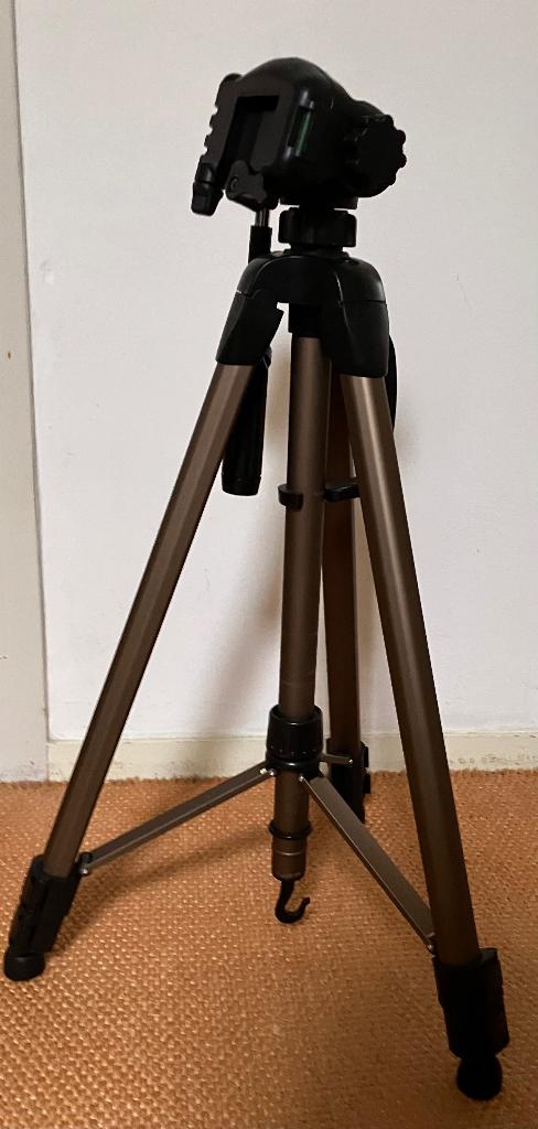 Hama statief star 63, Ophalen of Verzenden, Zo goed als nieuw, Minder dan 150 cm, Driepoot