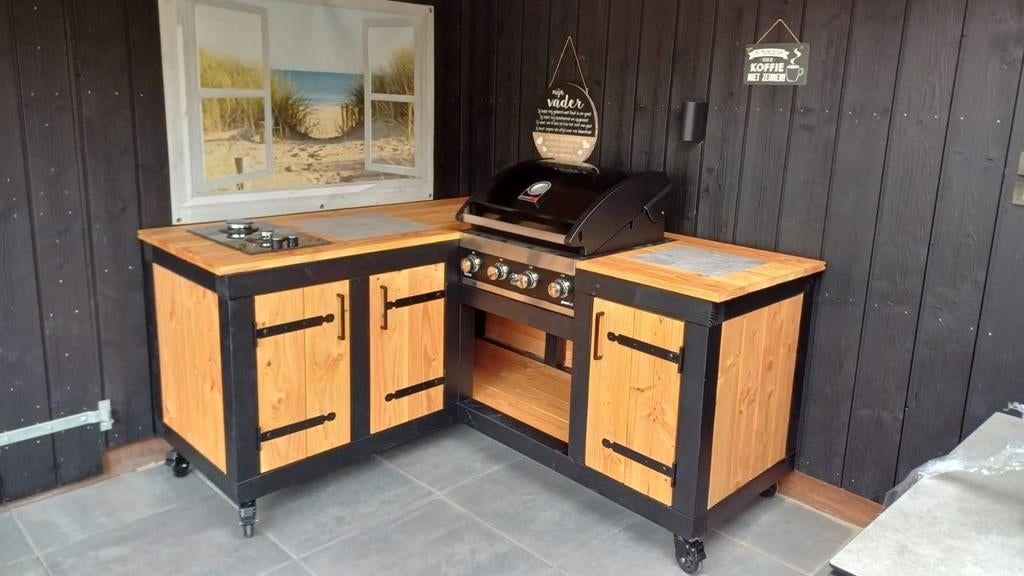 Luxe Buitenkeuken Douglashout | Kamado / Big Green Egg BBQ, Maatwerk, Houtskool, Vrijstaand, Nieuw