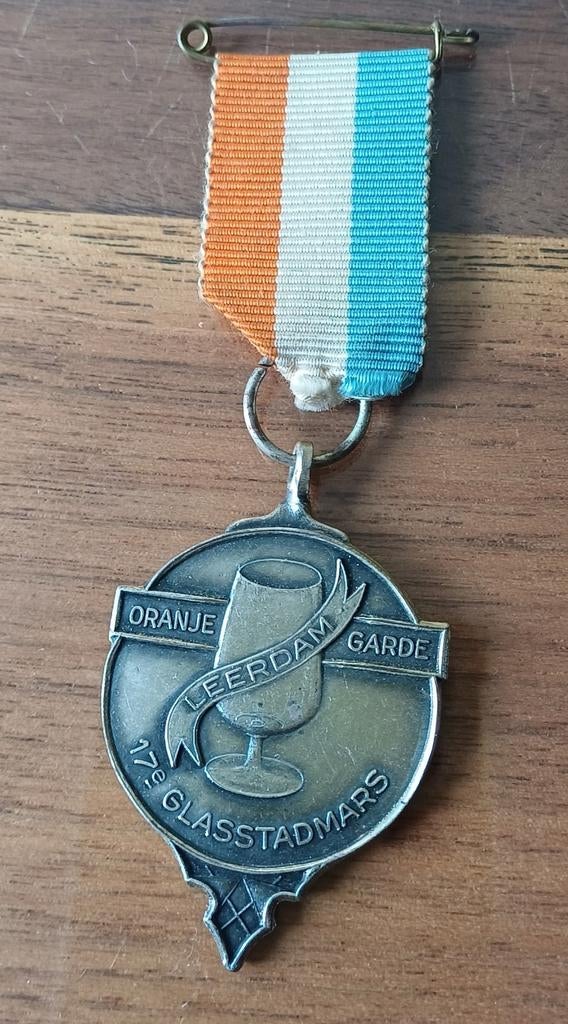 Wandel Medaille Oranje Garde Leerdam 17e Glasstadmars, Ophalen of Verzenden, Overige materialen, Nederland