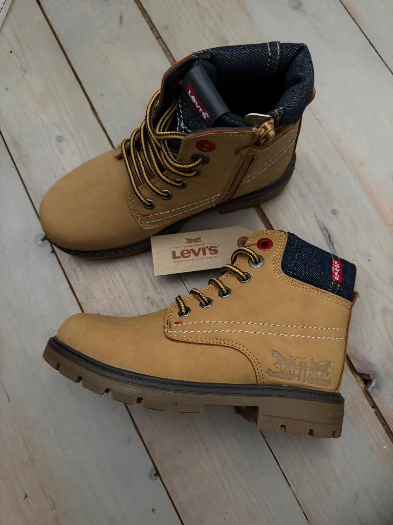 NIEUW Levi’s jongens schoenen maat 31, Schoenen, Nieuw, Ophalen of Verzenden, Levi's