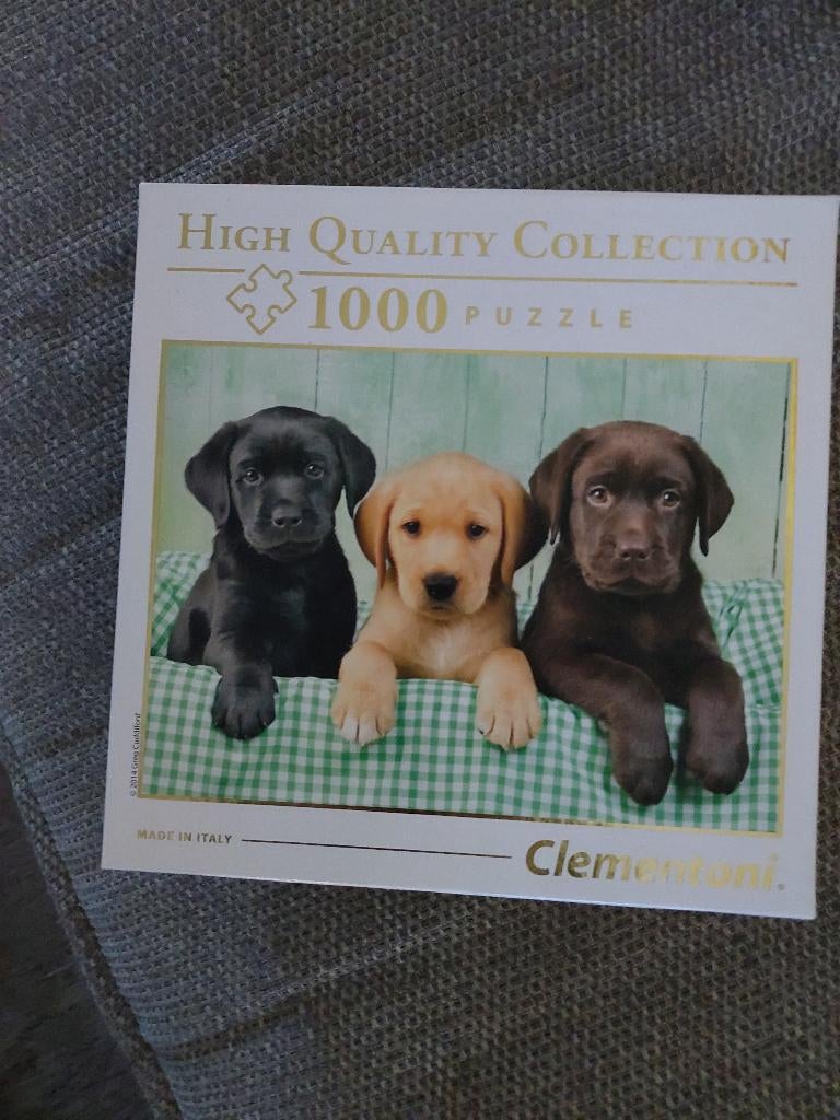 Clementoni puzzel 1000 stukjes van 3 labrador puppy's, Ophalen of Verzenden, 500 t/m 1500 stukjes, Zo goed als nieuw