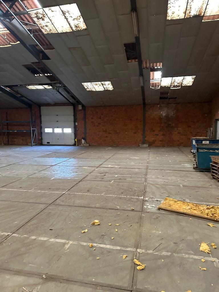 Te huur unieke kans op een veelzijdige locatie categorie 3.2, 70550 m², Koop, Bedrijfsruimte