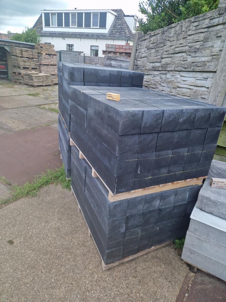 15x15x60 stapelblokken linea zwart restpartij, Tuin en Terras, Ophalen, Blok, Nieuw, Minder dan 25 cm