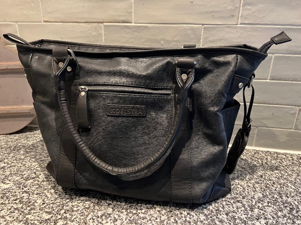 Twee luiertassen Koelstra/Bambino, Ophalen, Zo goed als nieuw, Schoudertas