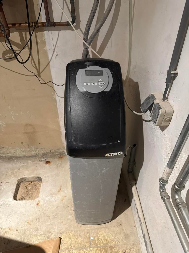 Atag Waterontharder defect, Ophalen of Verzenden, Gebruikt, Waterontharder met zout