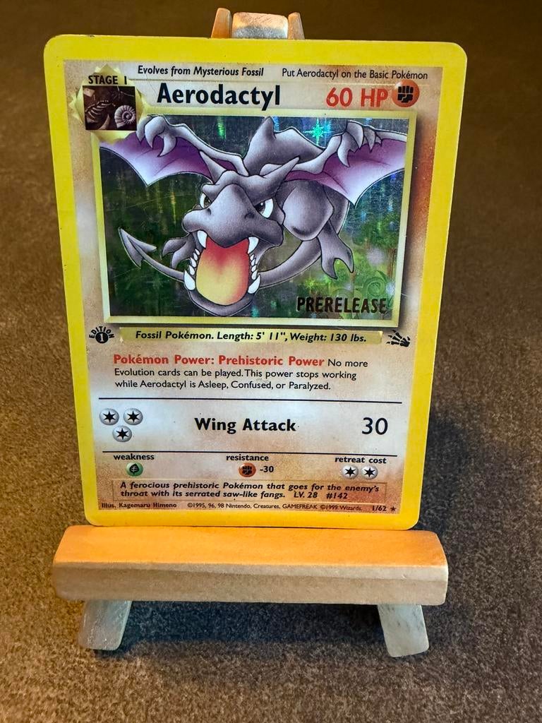 Aerodactyl Holo 1/62 Pokémon Fossil Pre release, Ophalen of Verzenden, Zo goed als nieuw