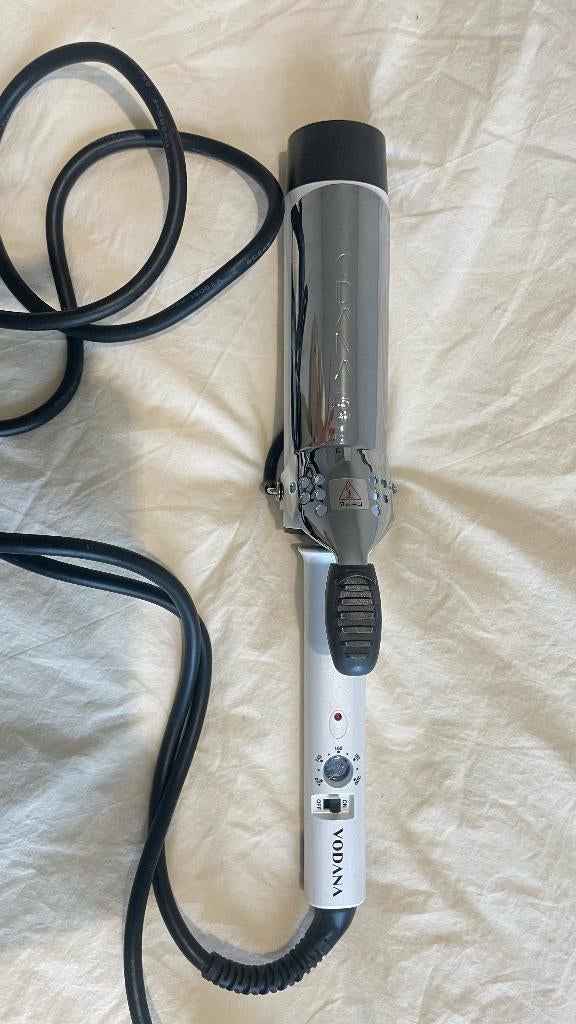 Hair irons (Korean brands), Ophalen of Verzenden, Zo goed als nieuw, Wit, Handen en Nagels