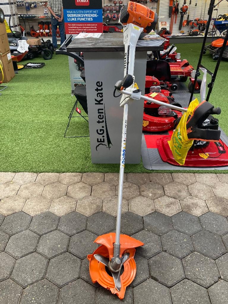 Stihl bosmaaier FS 311  nr5, Ophalen, Gebruikt, 10 tot 30 cm, Stihl